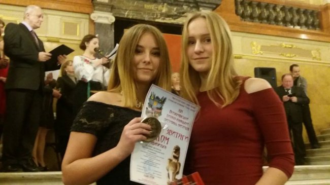 Юних волинянок відзначили на всеукраїнському фестивалі мистецтв