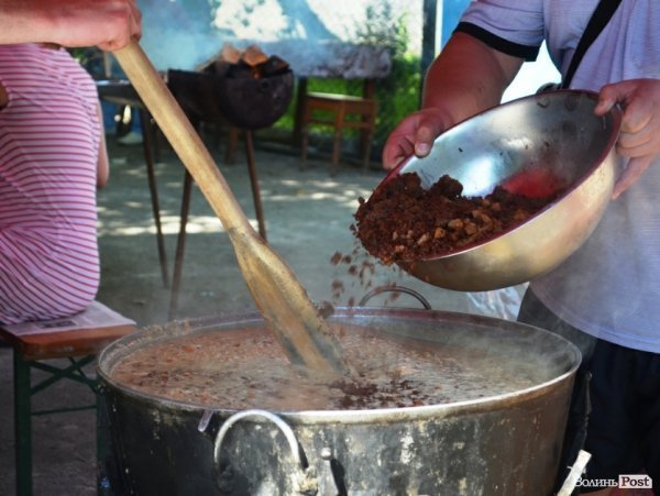 Кожен варив куліш за власним рецептом 