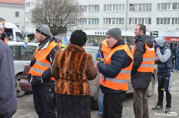 Майдан у Луцьку: Віче і хода на ДПЗ. ФОТО