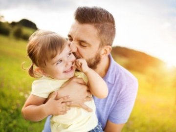 В Україні запровадили День батька: коли святкувати