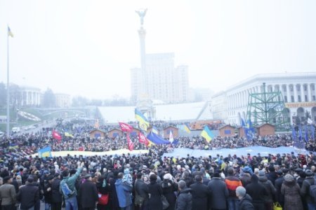 У Києві на мітингу ‒ понад 100 тисяч українців. ФОТО