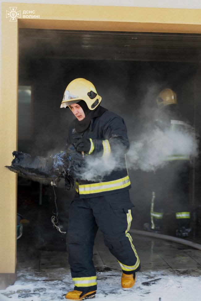 Біля Луцька загорілася котельня приватного будинку