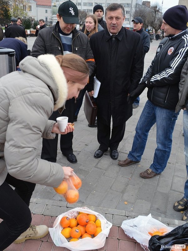 У Луцьку відзначили «помаранчеву» річницю. ФОТО