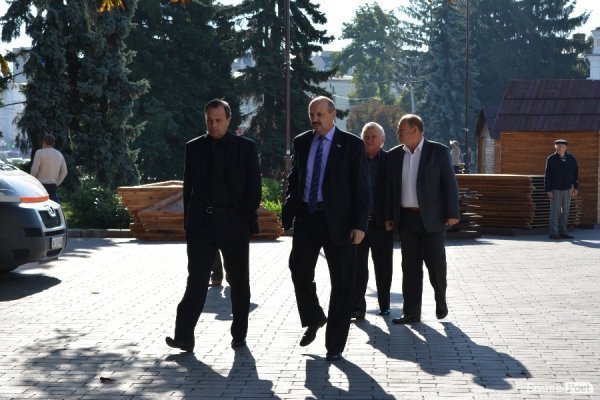 Лучани збираються на  прощання з Клімчуком. ФОТО