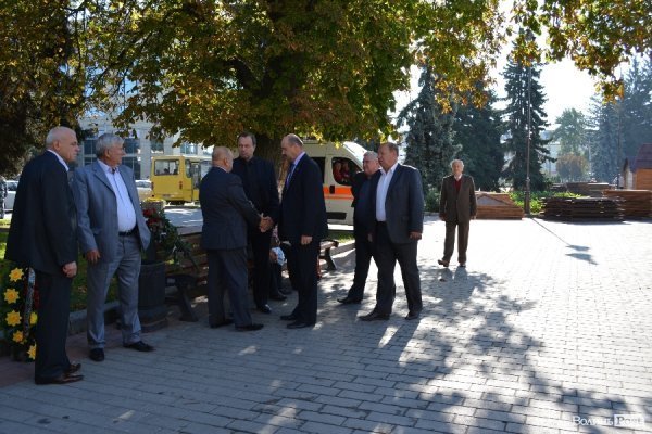 Лучани збираються на  прощання з Клімчуком. ФОТО