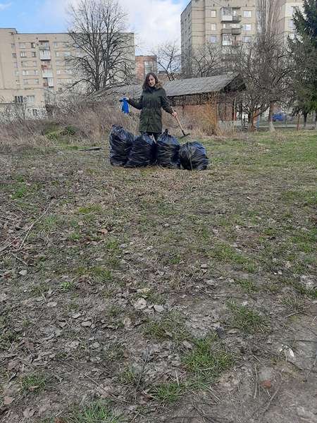 Луцька школярка запустила екологічний челендж. ФОТО