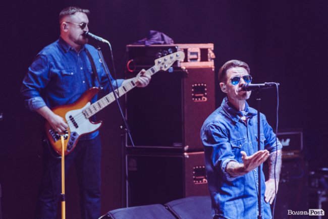 «Шухер, граждане! На сцене психопат!»: яким був концерт гурту «Ляпіс 98» у Луцьку: ФОТОРЕПОРТАЖ