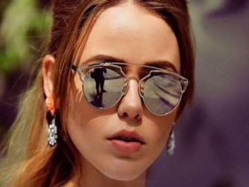 Де придбати дизайнерські окуляри Dior за доступною ціною?*
