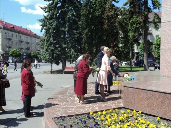 У Луцьку відзначили 155-ту річницю з часу перепоховання Тараса Шевченка. ФОТО