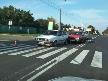 У Луцьку зіткнулися два легковики. ФОТО