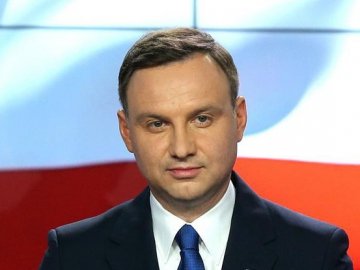 Політична криза в Польщі: опозиція страйкує й блокує