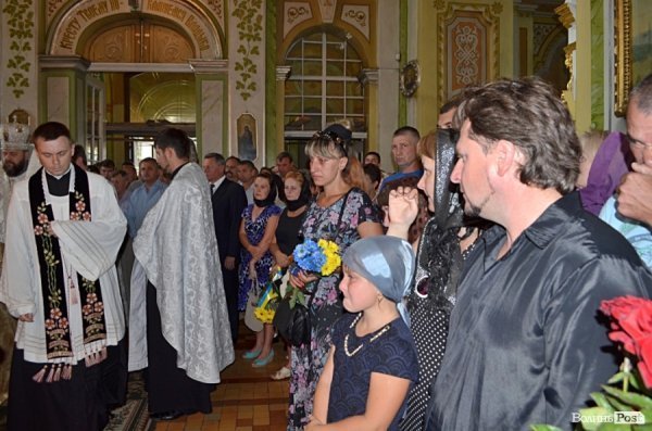 У Луцьку прощалися з загиблим «айдарівцем». ФОТО