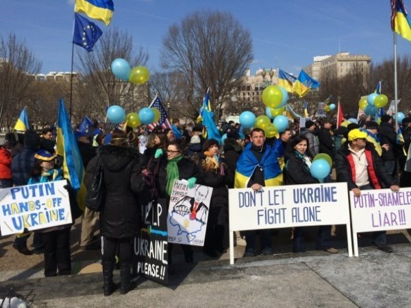 Сотні українців в Штатах вимагали від Обами рішучих дій щодо Росії. ФОТО. ВІДЕО