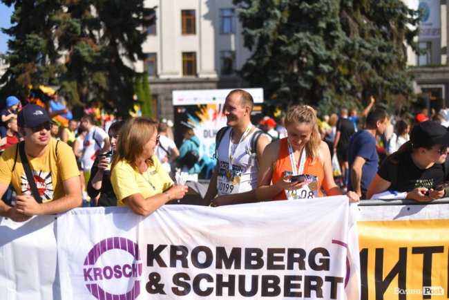 «Бойовий» настрій і віра в себе: як команда «КроШу» підкорювала шостий «Дмитрук Лучеськ Півмарафон». ФОТО*