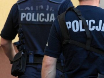 У Польщі викрили банду злочинців, які у формі поліцейських грабували українців на трасі