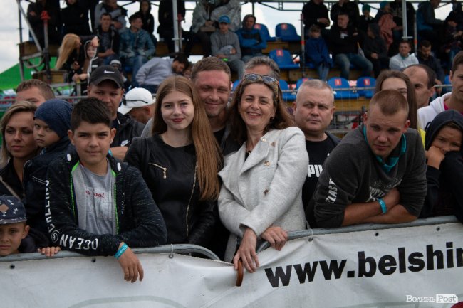 У Луцьку відбулися видовищні авто- і мотогонки. ФОТОРЕПОРТАЖ