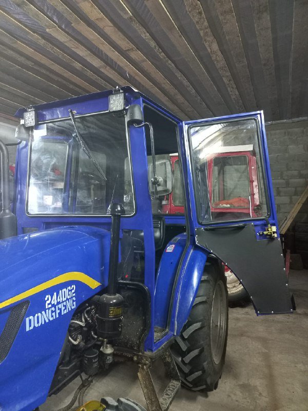 Волинянин виготовив більше двох сотень тракторних кабін