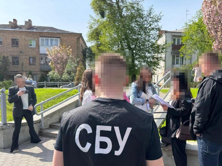У Луцьку адвокатка вимагала 3000 доларів за зняття переселенця з розшуку ТЦК: що відомо