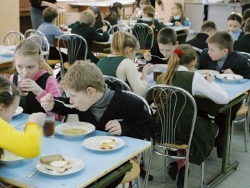 За харчування луцьких дітей в школах заплатять 4,7 мільйона гривень