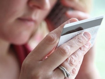 Псевдопрацівники банку ошукали двох волинян