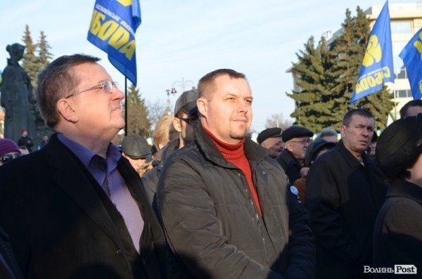 Народне віче Луцька вимагає відставки Войтовича та Клімчука. ФОТО. ВІДЕО