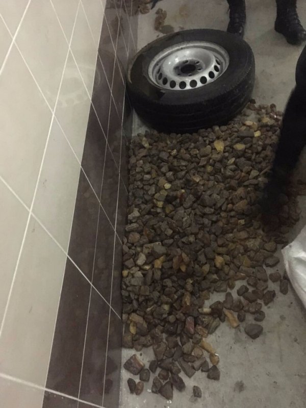 У «Ягодині» затримали велику партію бурштину