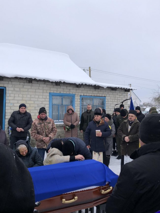 На Волині провели в останню дорогу Героя Віталія Рабчуна