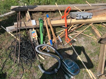 Односелець пограбував будинок волинянки, поки вона перебувала за кордоном