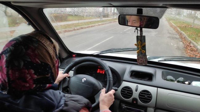 Волинянка у 67 років отримала посвідчення водія. ВІДЕО