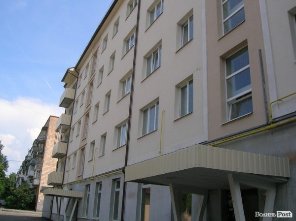 Луцький будинок з обвалом: рік потому. ФОТО