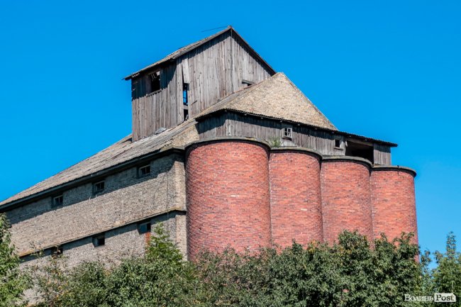 Безіменна вулиця і неназваний ставок: чим особливий неквапливий Вишків. ФОТО