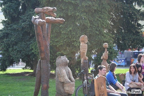 На Театральному майдані виставка-ярмарок ПТУ