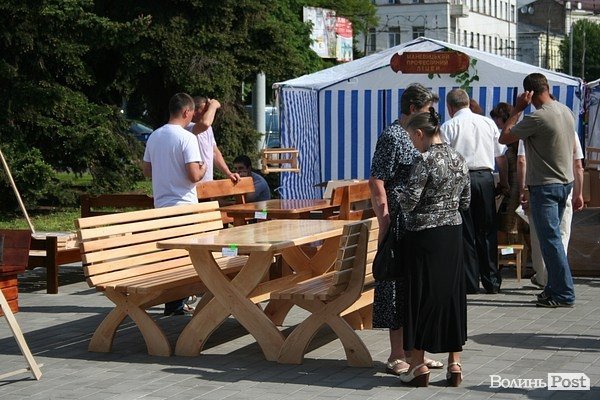 На Театральному майдані виставка-ярмарок ПТУ