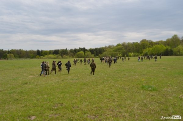 «Війна» у волинських лісах. «Звитяга - 2015». ФОТО. ВІДЕО
