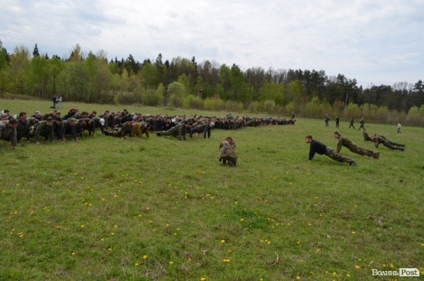 «Війна» у волинських лісах. «Звитяга - 2015». ФОТО. ВІДЕО