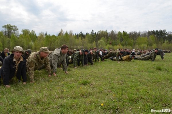 «Війна» у волинських лісах. «Звитяга - 2015». ФОТО. ВІДЕО