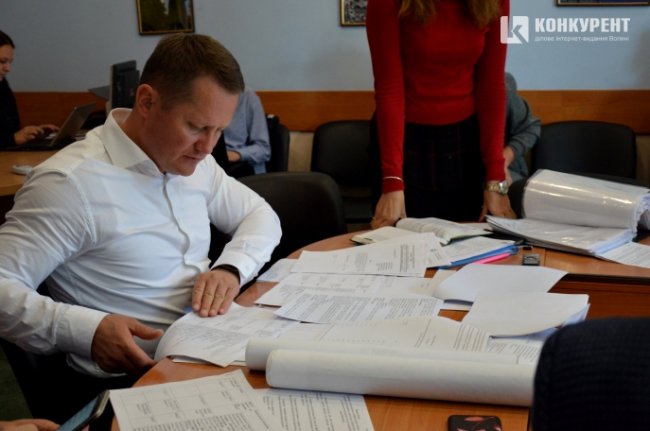 Лучани обурені саботуванням проекту «Округи без депутатів»