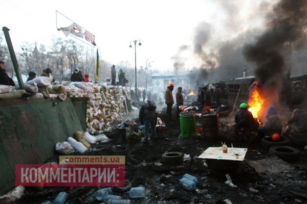Світанок: барикади у Києві. ФОТО