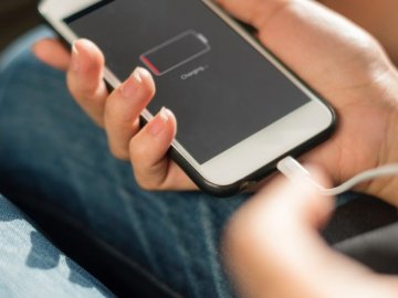 Чи можна заряджати смартфон на 100%