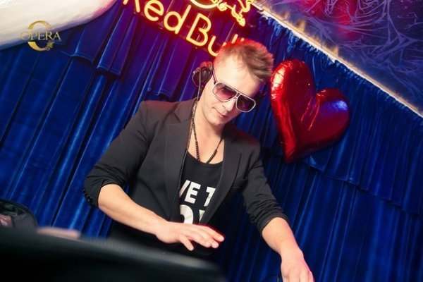 Фото з вечірки в клубі Opera