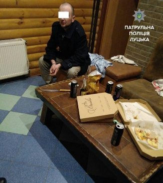 Подробиці про луцького «мачо»: у сауні була 12-річна дівчинка