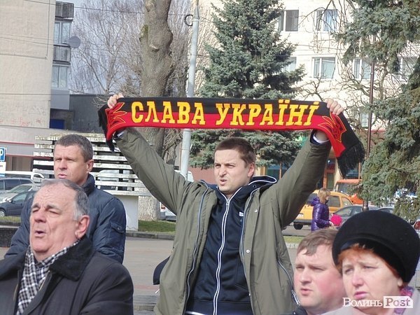 Антивоєнне віче у Луцьку. ФОТО