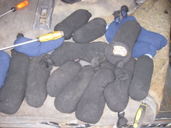 Львівські прикордонники затримали  партію бурштину на  Волині. ФОТО. ВІДЕО