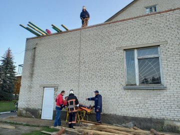 На Волині на будівництві важко травмувався чоловік