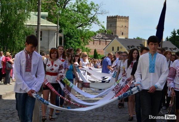 У Луцьку – хода пам’яті жертв політичних репресій. ФОТО