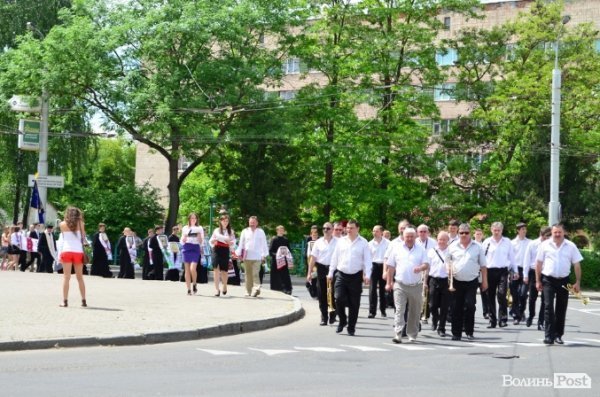 У Луцьку – хода пам’яті жертв політичних репресій. ФОТО