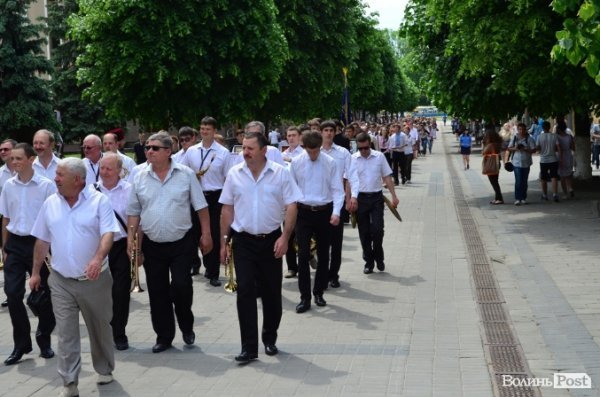 У Луцьку – хода пам’яті жертв політичних репресій. ФОТО