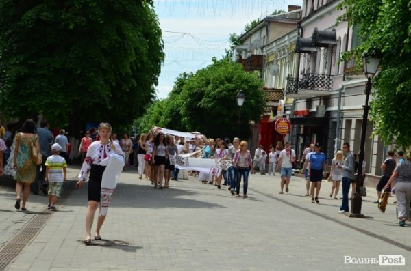 У Луцьку – хода пам’яті жертв політичних репресій. ФОТО