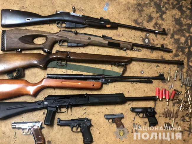 На Волині переплавили цілий арсенал зброї. ФОТО