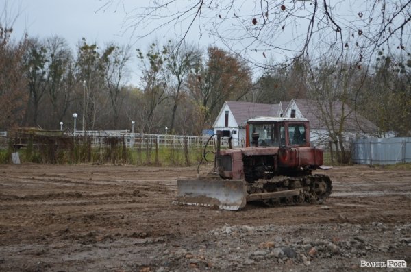 Реконструкція зоопарку в Луцьку: почали з містечка для левів. ФОТО